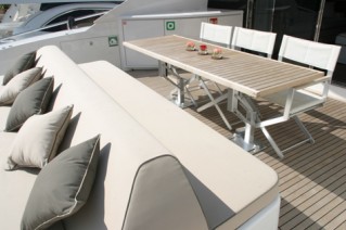 FUNKY TOWN -  At Deck Dining